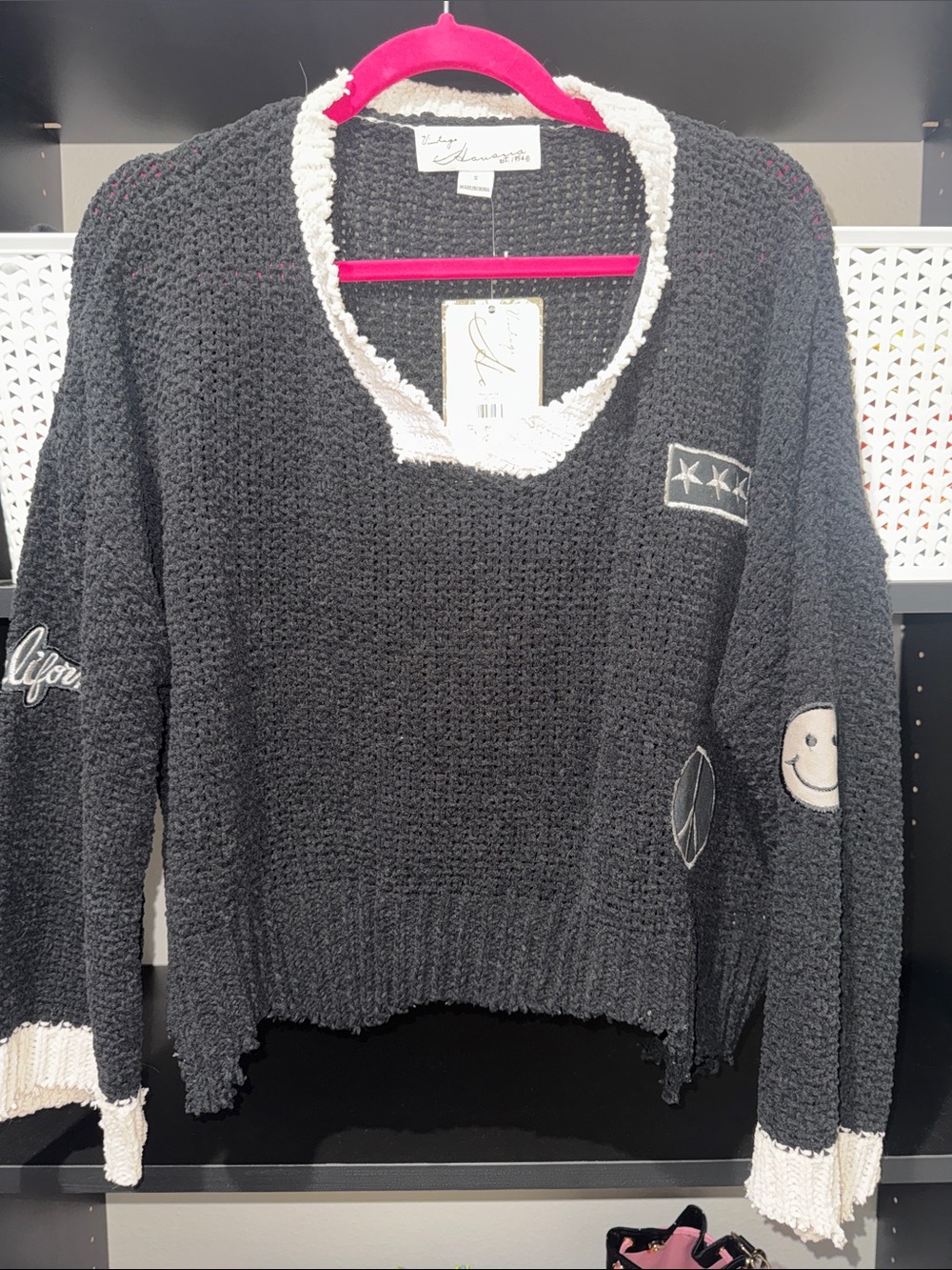 Vintage Havana Black V-Neck Sweater with Cream Trim